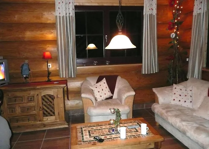 Cozy Wooden House In Waltershausen Near The Forest בית נופש